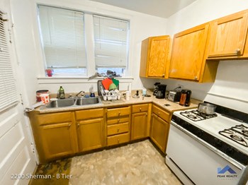 2200-10 Sherman Ave. 1-2 Beds Apartment for Rent - Photo Gallery 4