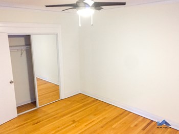 2804 - 2822 N. Cambridge Ave. 1-2 Beds Apartment for Rent - Photo Gallery 5