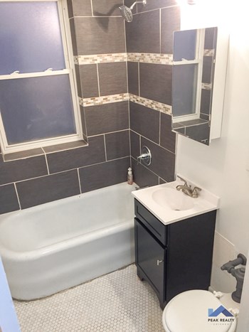 2804 - 2822 N. Cambridge Ave. 1-2 Beds Apartment for Rent - Photo Gallery 6