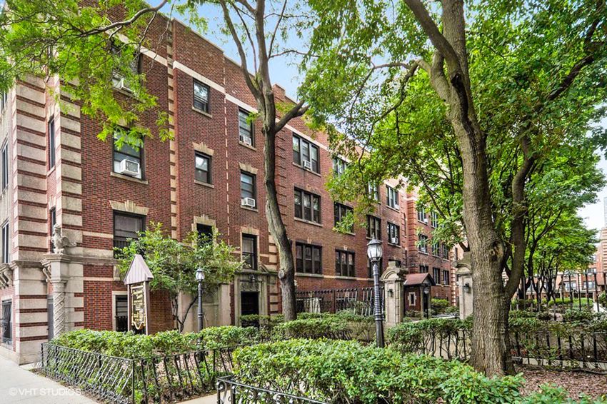 510-34 W. Addison St. Rentals - Chicago, IL - RentCafe