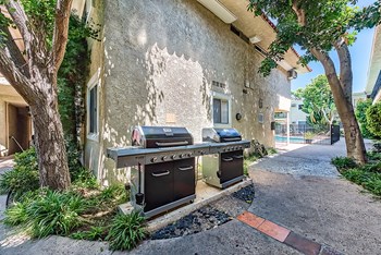18550 Citronia Street 1-3 Beds Apartment for Rent - Photo Gallery 3
