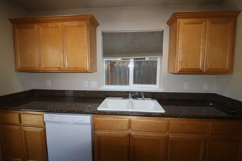 3469 Camas Ln 3 Beds House for Rent - Photo Gallery 2