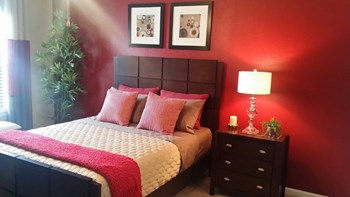 High Ridge Apartment Homes Athens Georgia spacious bedroom