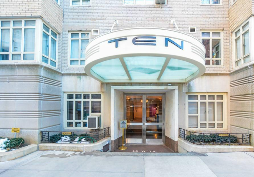 The front of a building with the word TEN on it.