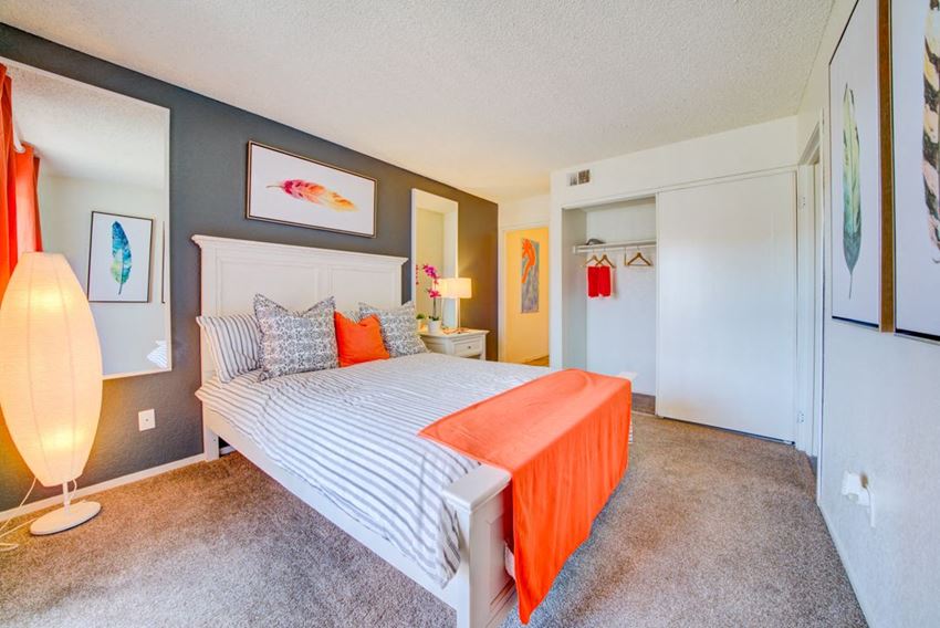4770 E Owens Avenue 1-3 Beds Apartment for Rent - Photo Gallery