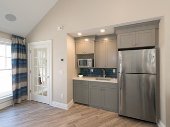 Kitchen appliances Kitchen appliances at Greenwich Oaks, Greenwich - Photo Gallery 5