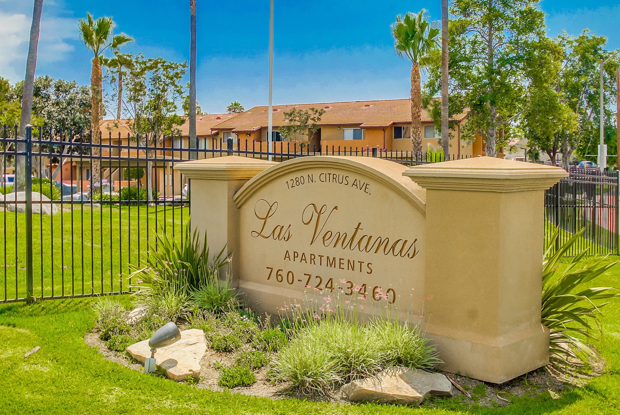 Las Ventanas Apartments | Apartments in Vista, CA