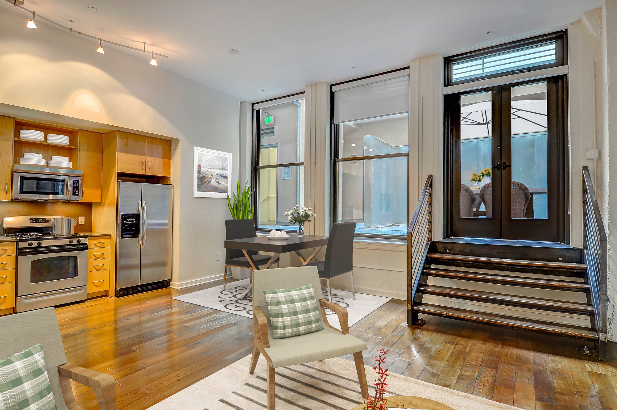 Photos and Video of Union Lofts in Los Angeles, CA