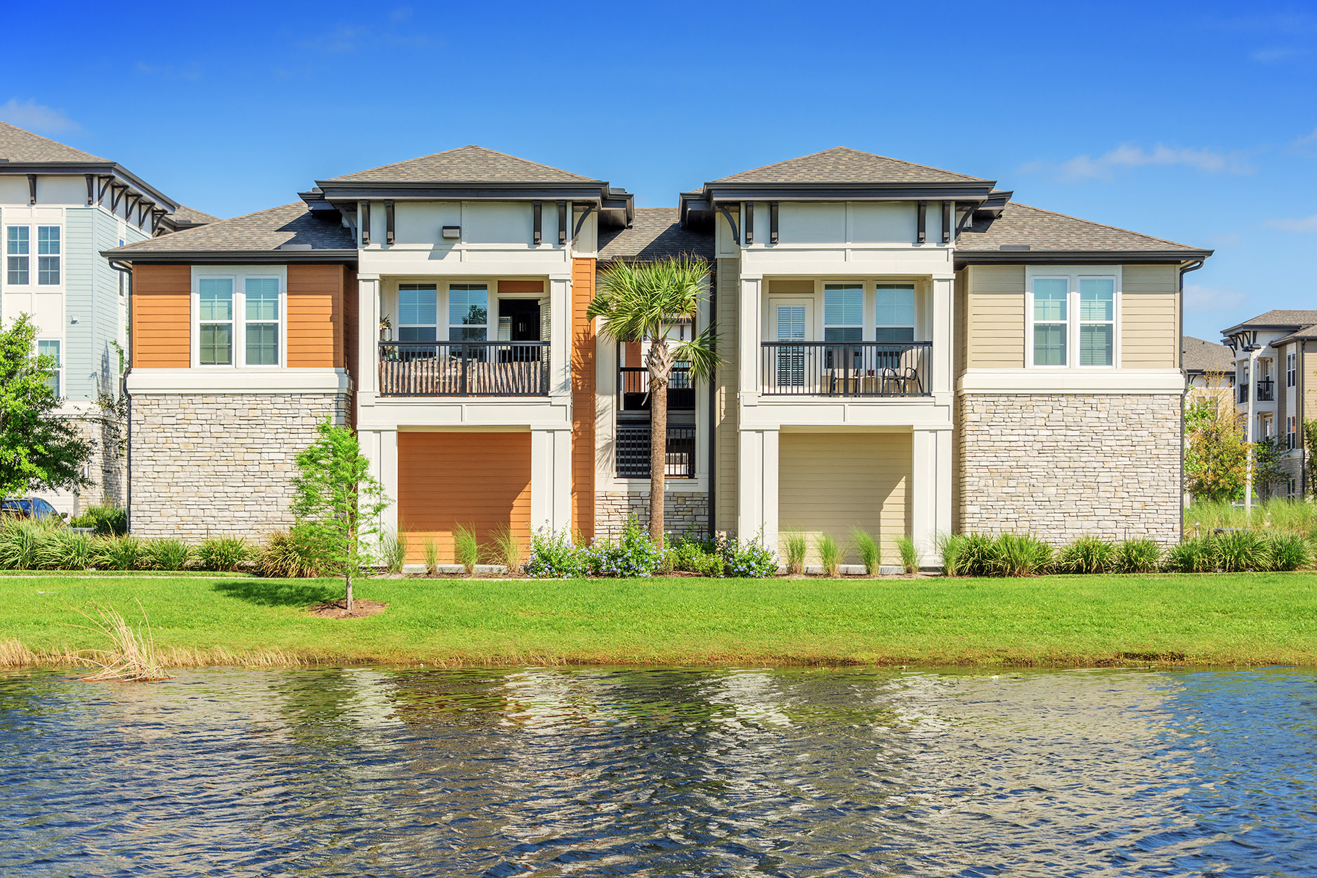 Nona Park Village Apartments - lake views