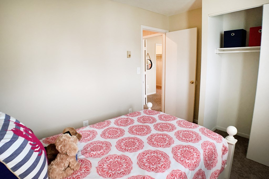 Lavish Bedroom With Ample Storage at Crown Station Apartments, Amelia, 45102