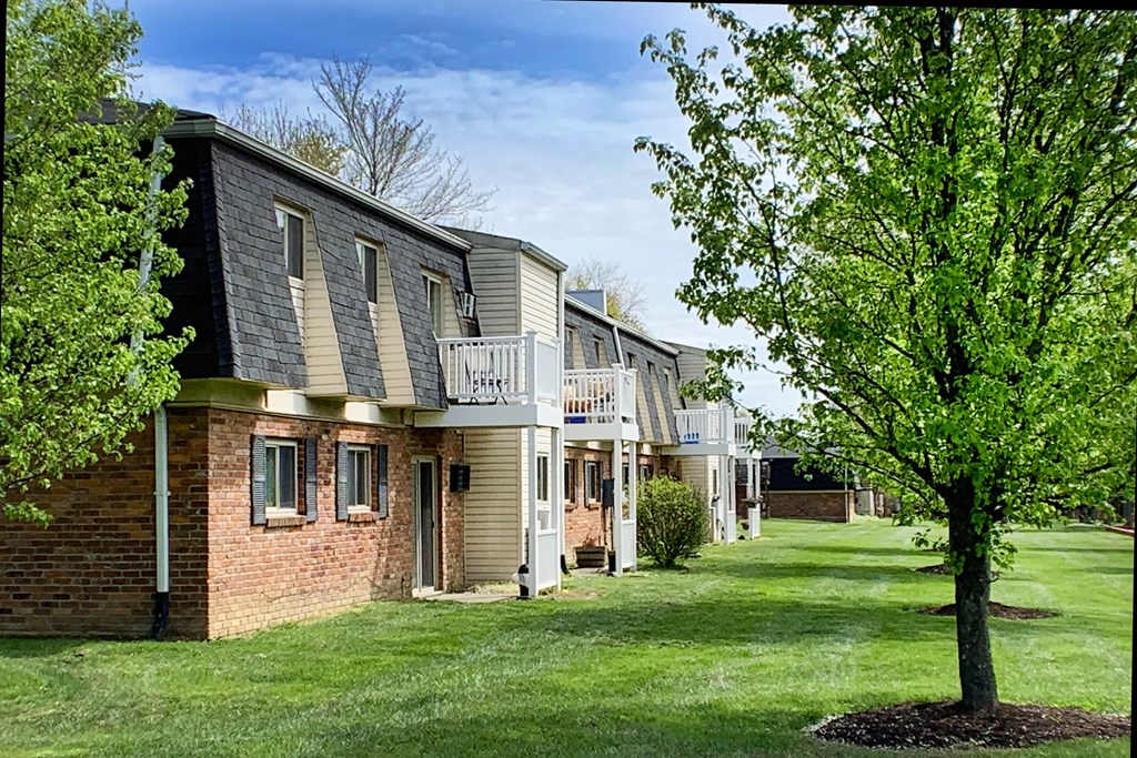 Green Outdoor at Crown Station Apartments, Ohio, 45102