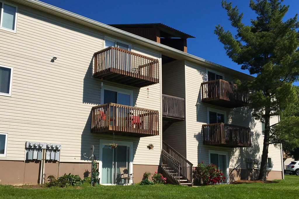 a view of the side of a building with balconies at Oakwood Apartments, Florence, Kentucky