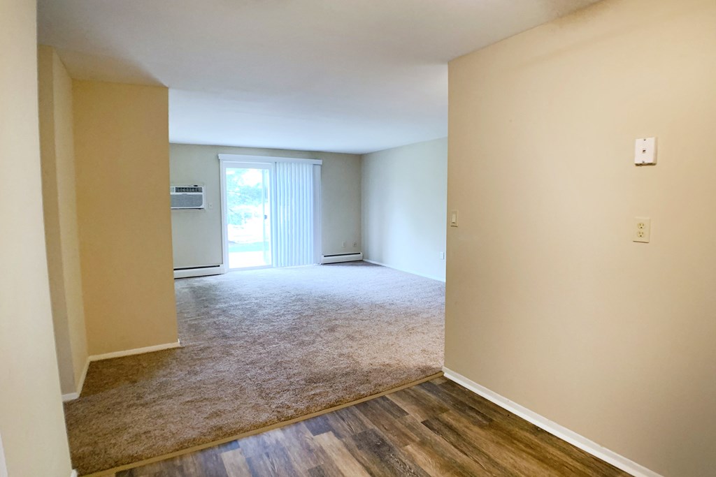 Large Living Area  at Barkley Ridge Apartments, Kentucky, 41071