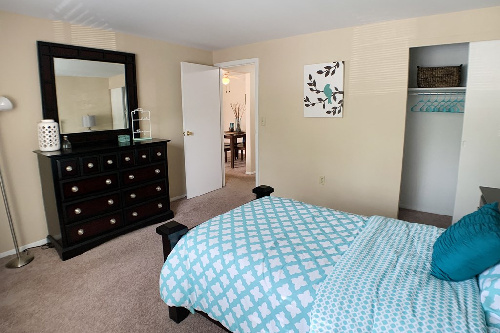 Bedroom With Closet  at Barkley Ridge Apartments, Southgate