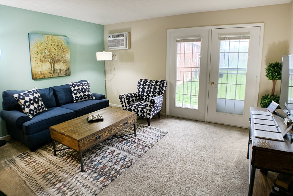 Modern Living Room  at Concord Woods Apartments, Milford, Ohio