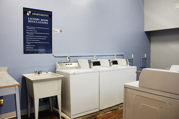 Modern Laundry Room at Concord Woods Apartments, Ohio