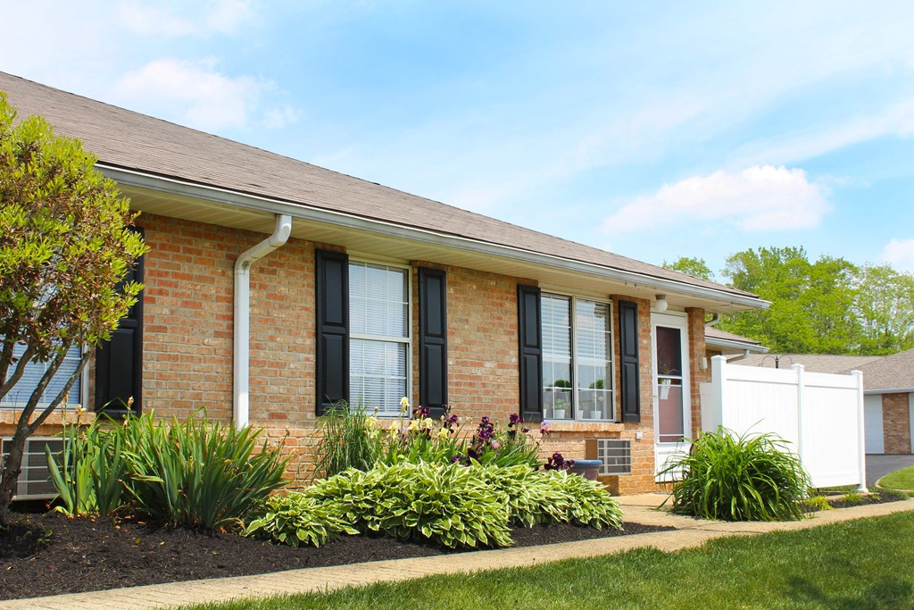 Exterior View at Wyndemere Apartments, Franklin