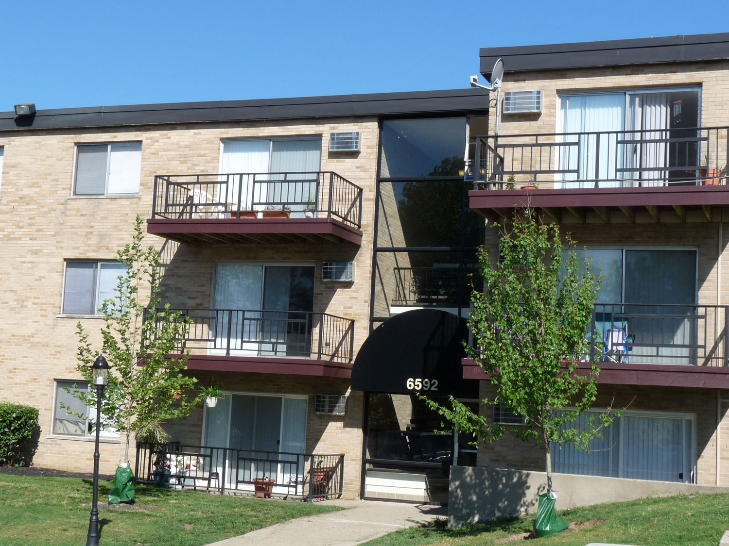Lakota Lake Apts West Chester Neighborhood