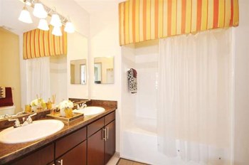 Zzz-Heights At Allen Station