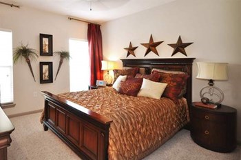 Zzz-Heights At Allen Station