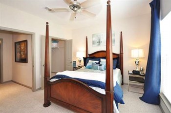 Zzz-Heights At Allen Station