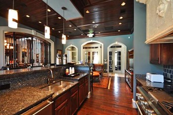 Zzz-Heights At Allen Station