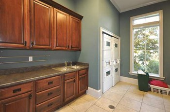 Zzz-Heights At Allen Station