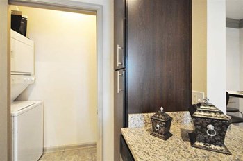 Zzz-Heights At Allen Station