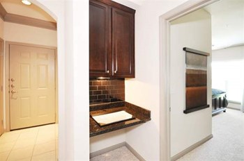 Zzz-Heights At Allen Station