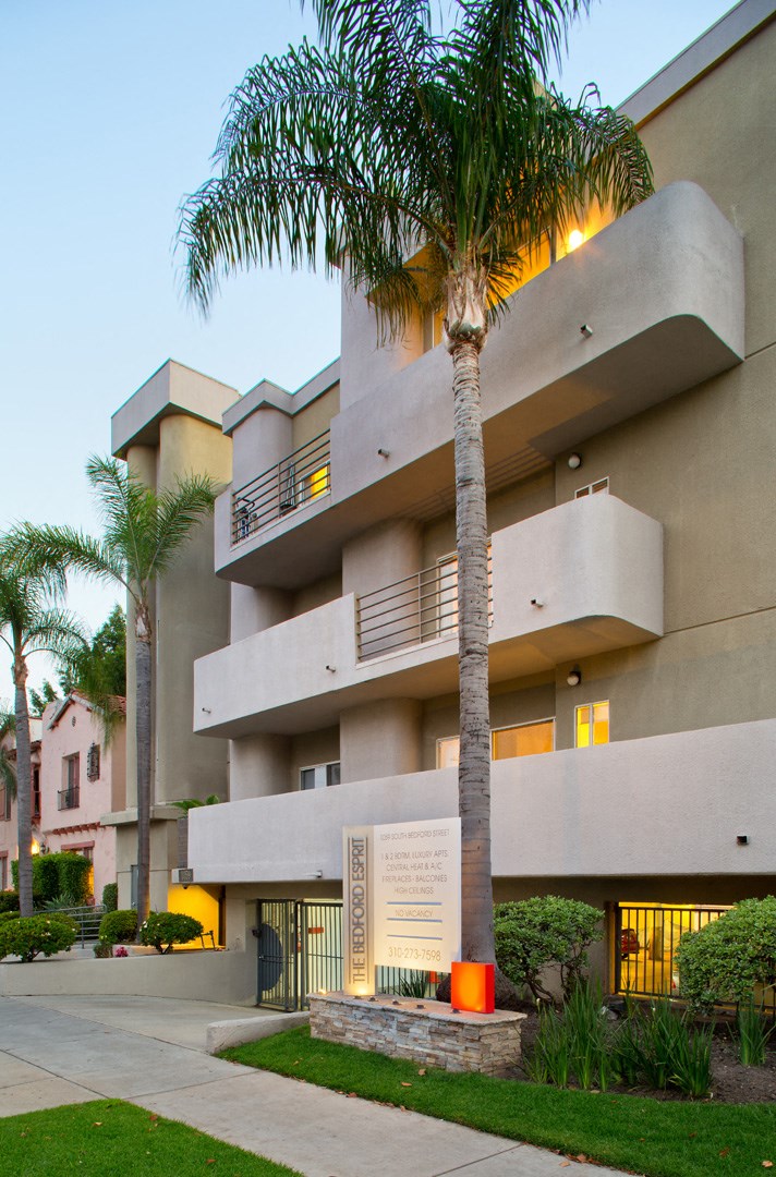 the building in which the apartment is located