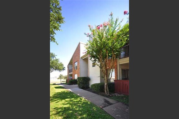 Falltree Apartments, 19200 LBJ Freeway, Mesquite, TX - RENTCafé