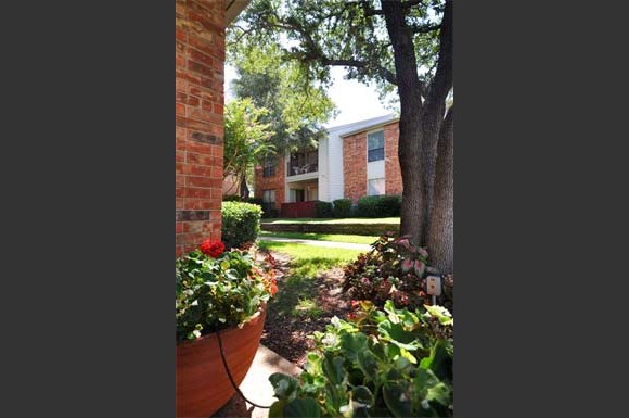 Falltree Apartments, 19200 LBJ Freeway, Mesquite, TX - RENTCafé