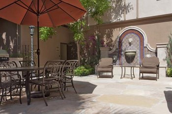 9640 Van Nuys Blvd. 1-2 Beds Apartment for Rent - Photo Gallery 3
