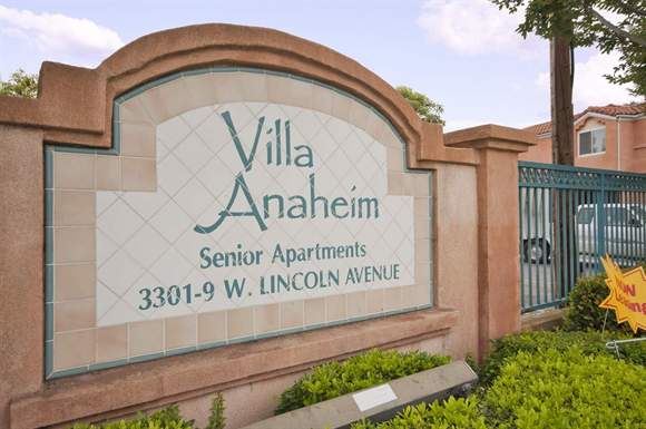 3305 West Lincoln Avd. 1-2 Beds Apartment for Rent - Photo Gallery 1