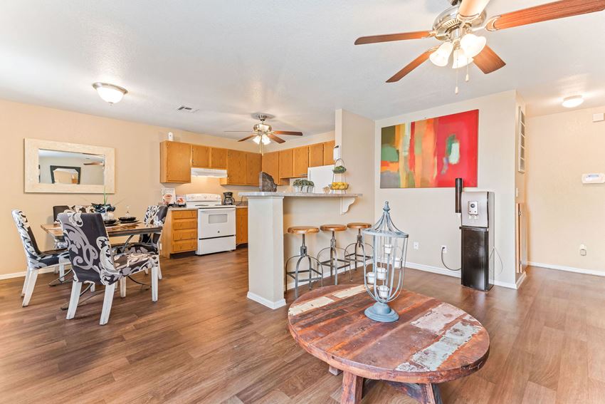 eating area - Photo Gallery
