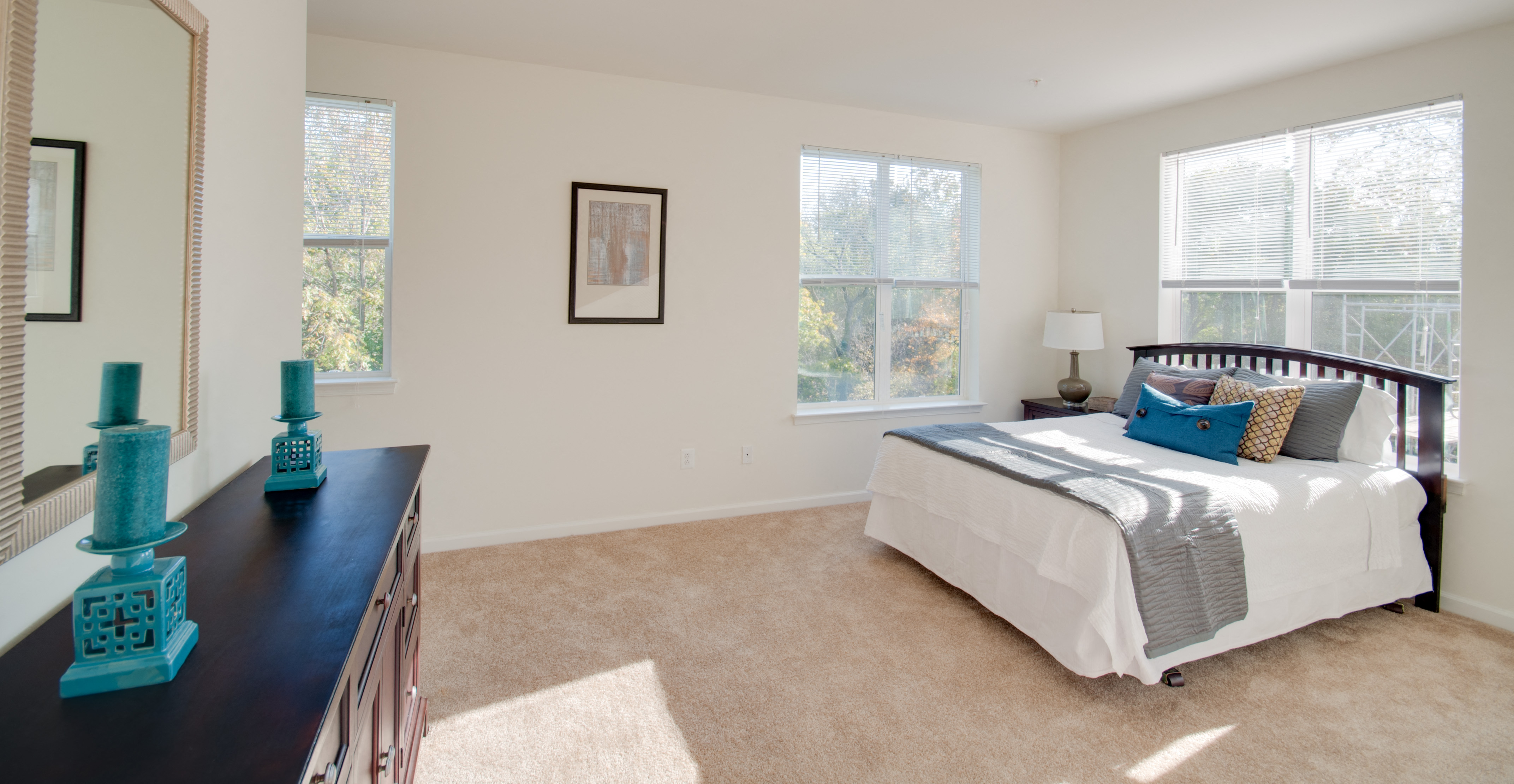 RiverWatch Apartments Master Bedroom