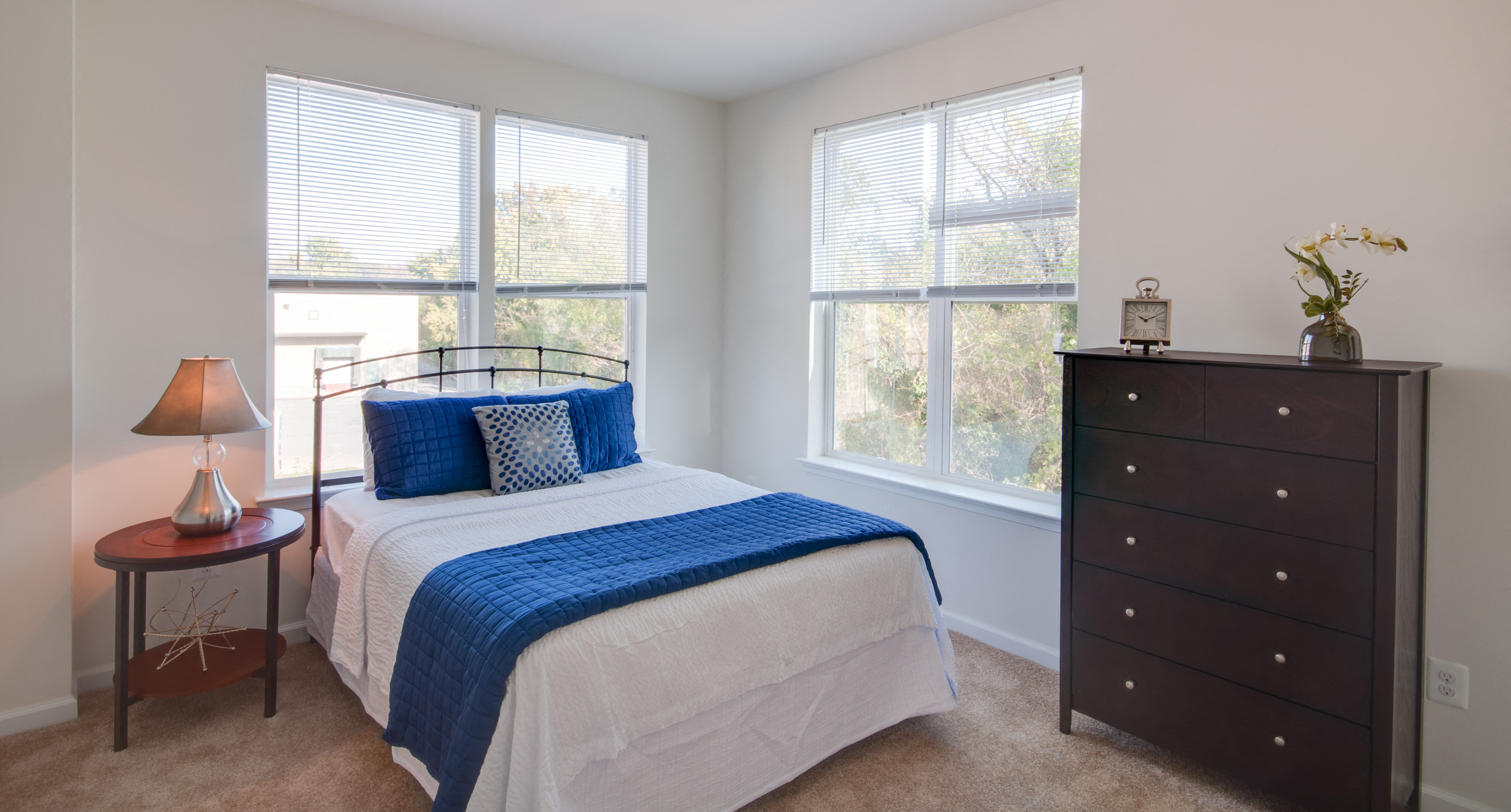 RiverWatch Apartments Bedroom