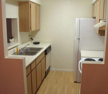 601 West Ocotillo Road 1-2 Beds Apartment for Rent - Photo Gallery 13