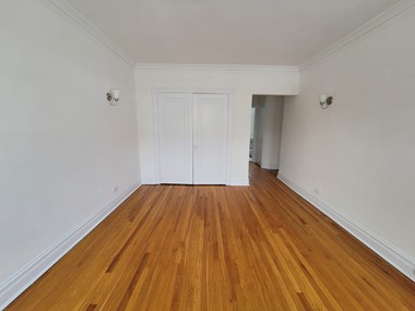 1909 W Larchmont Ave 1 Bed Apartment for Rent