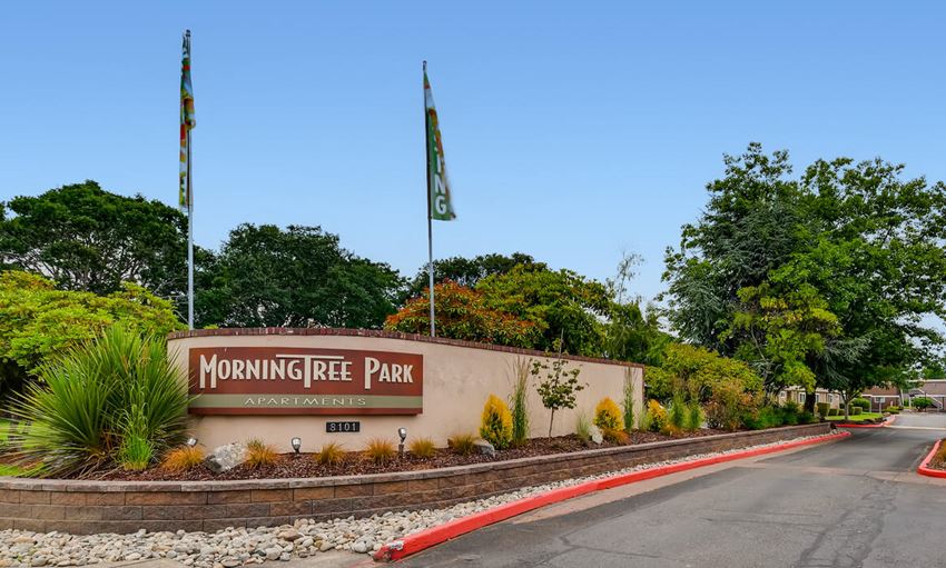 Morningtree Park Apartments Monument Sign and Entrance in Lakewood, Washington - Photo Gallery 1