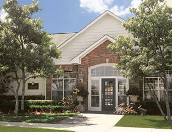 4501 71st Street 1-3 Beds Apartment for Rent - Photo Gallery 2