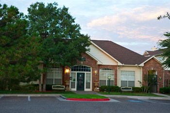 4501 71st Street 1-3 Beds Apartment for Rent - Photo Gallery 3
