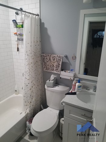 1820 W. Byron St. 1-4 Beds Apartment for Rent - Photo Gallery 4