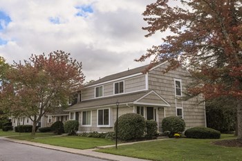 Town Home Exterior - Photo Gallery 5