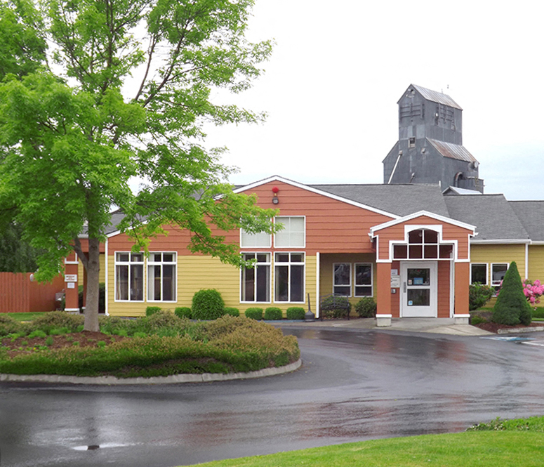 Suncrest Village Retirement Community Apartments in Sequim, WA