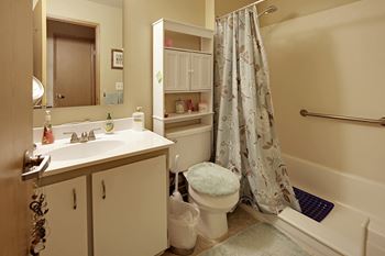 Windsor Square Bathroom interior