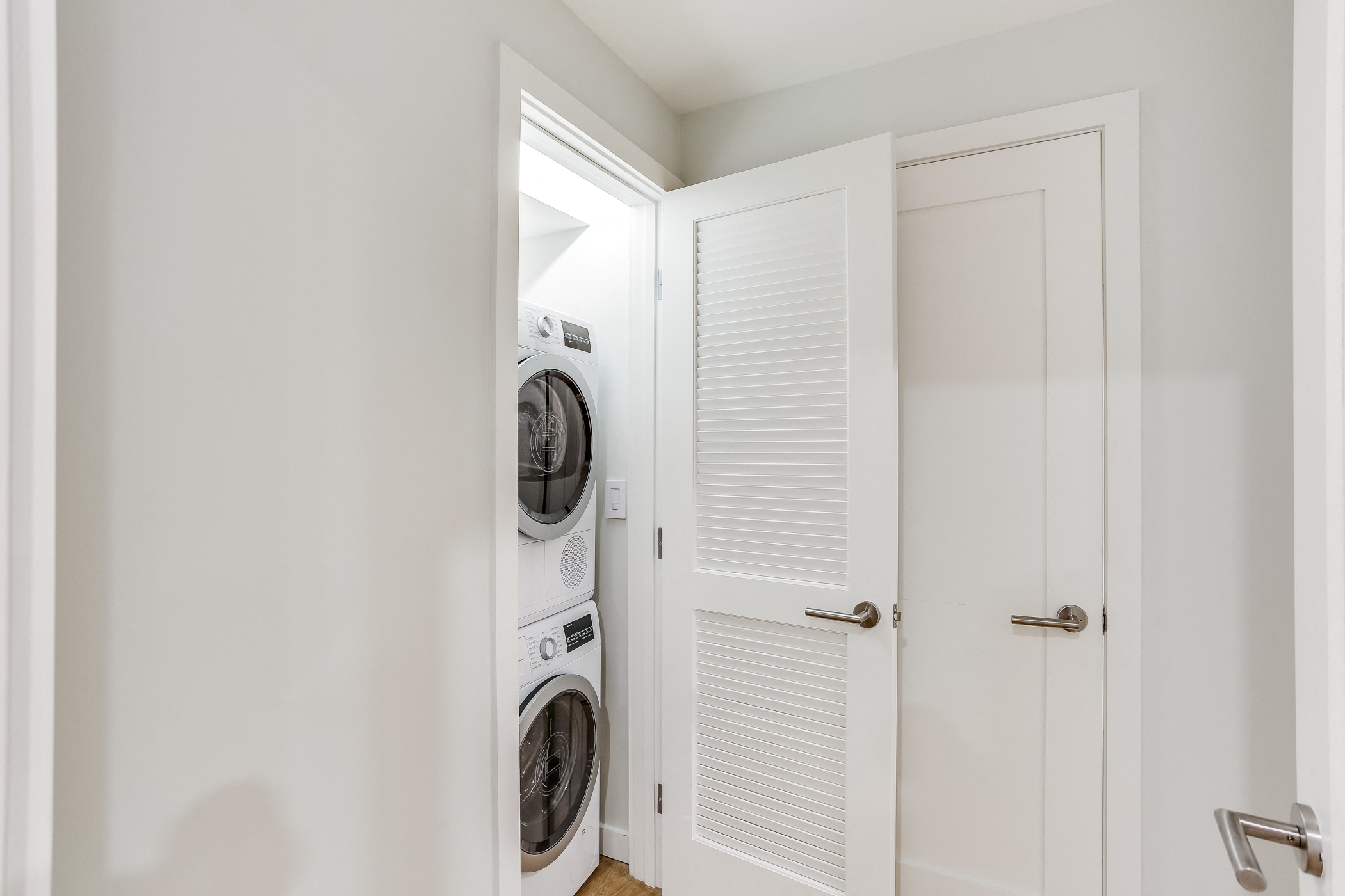 luxury 1 bedroom apartment in adams morgan