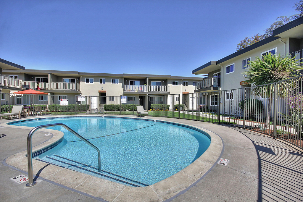 Sunnyvale Apartment Pool