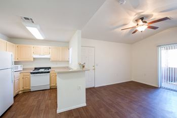 CypressPoint_Amentity_Kitchen