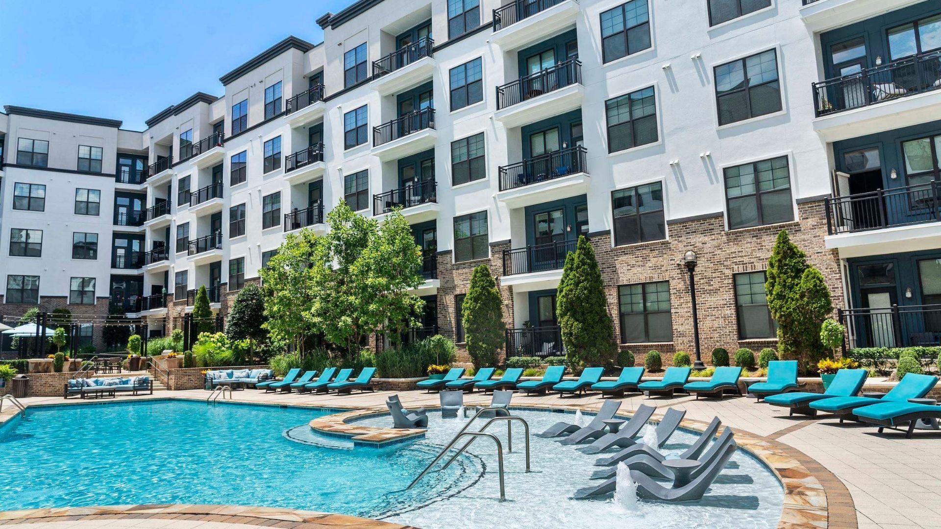2700 Charlotte Ave Studio-2 Beds Apartment for Rent